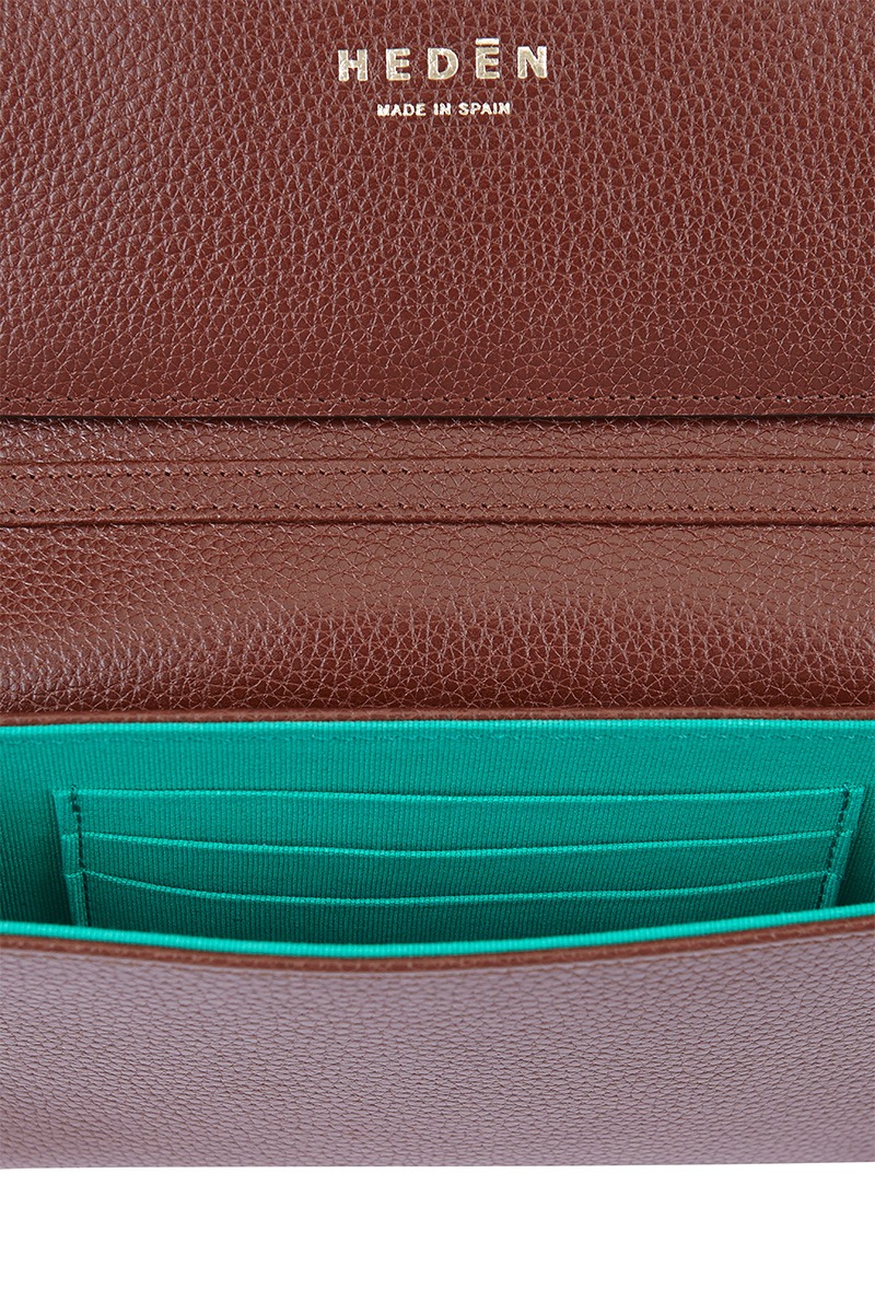 Drapé_Shoulder_RectangularMini_Brown_4 Bolso de piel marrón marca HedenBrand, colección Drape Shoulder terracota