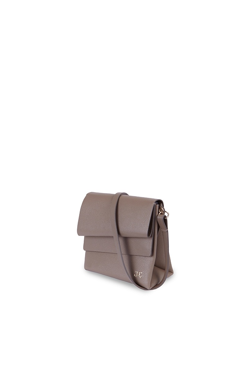 Drapé_Shoulder_RectangularPM_SQUARE_Taupe_2 Bolso de piel gris marca HedenBrand, colección Drape Shoulder Square PM