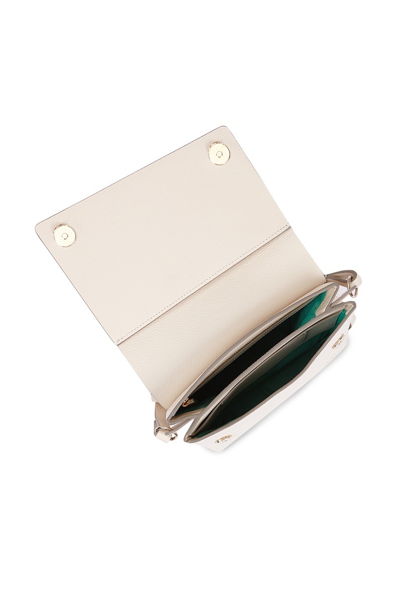 Drapé_Shoulder_RectangularPM_SQUARE_white_4 Bolso de piel blanco marca HedenBrand, colección Drape Shoulder Square PM